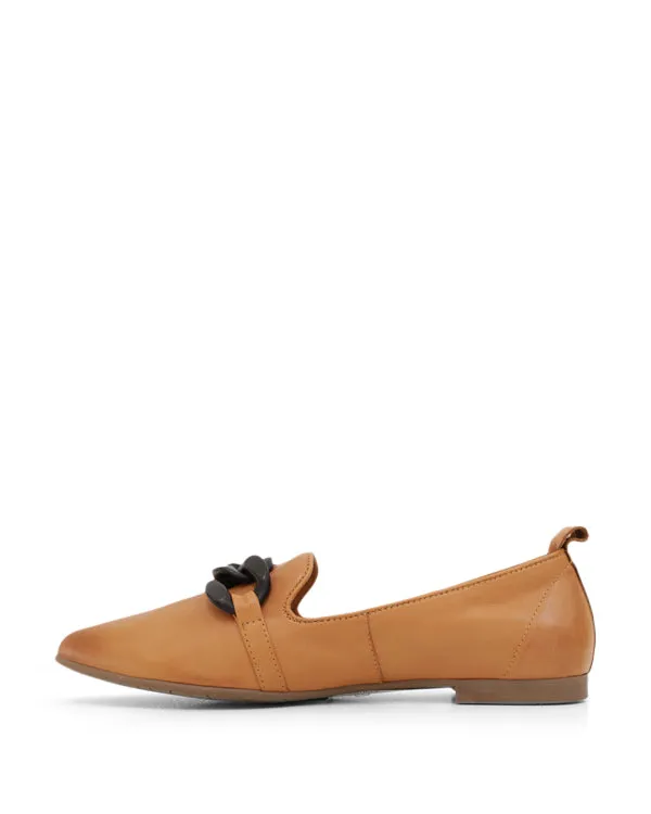 BUENO BAKER FLAT SHOES
