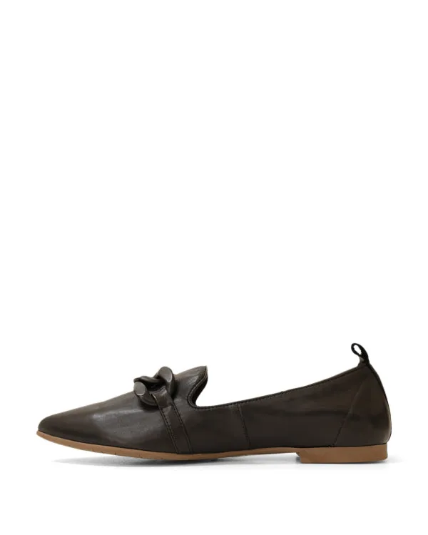 BUENO BAKER FLAT SHOES