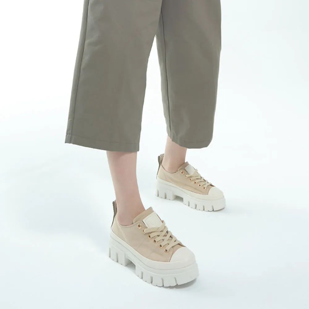 Corvara Lugged Laceup Sneakers (Panacotta)
