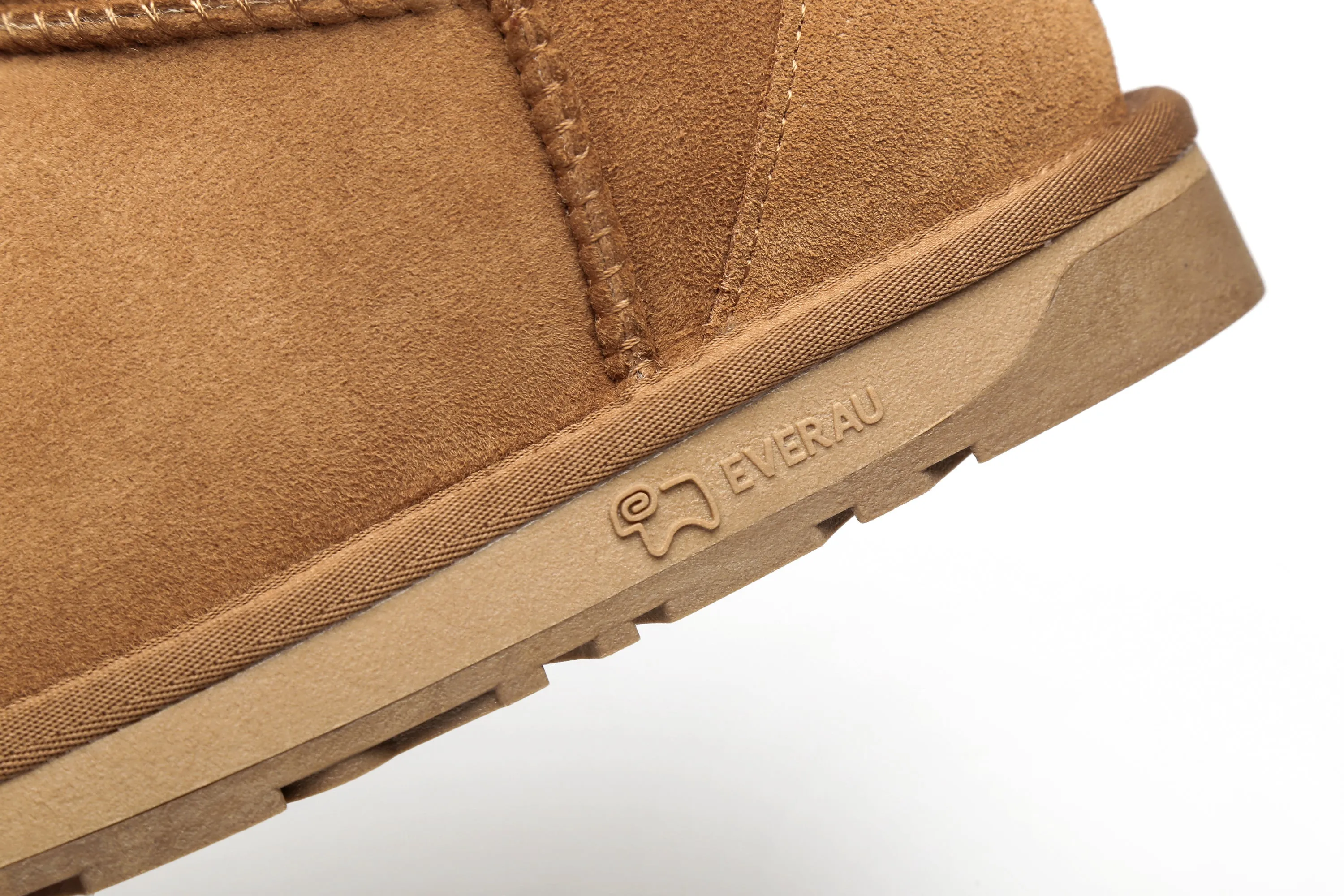 EVERAU® Short Classic Sheepskin Boots