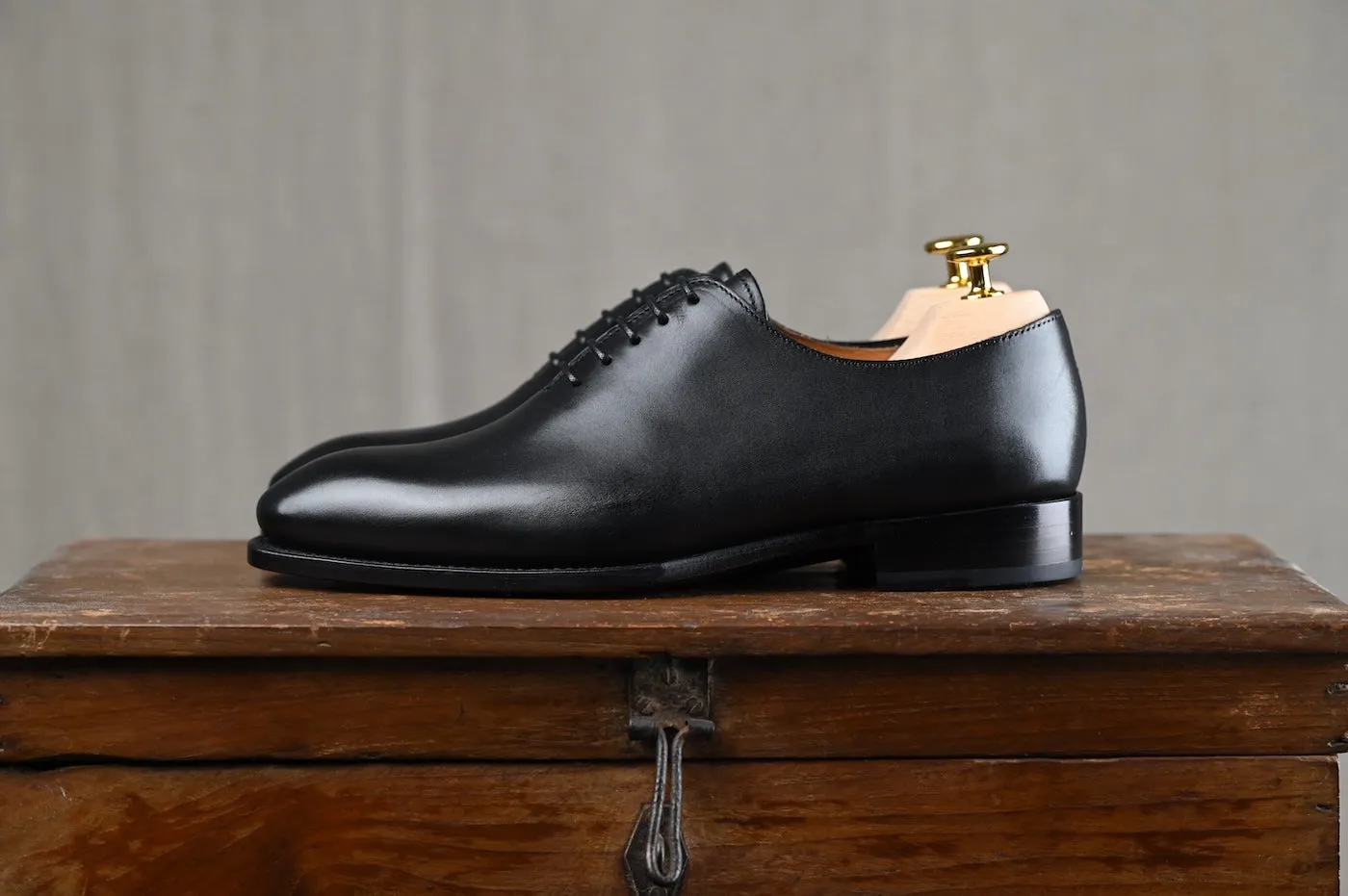 [ONLINE EXCLUSIVE] VESTAN Wholecut Oxford
